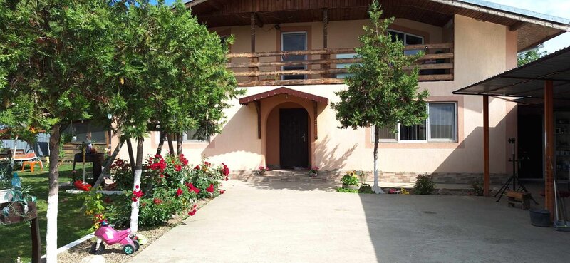 Ilfov, Comuna Dascalu, casa/vila cu 6 camere de vanzare.